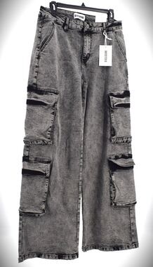 Disclosure NWT Womens Cargo Jeans 11/30 Gray Acid Wash Wide Leg Utility Pants